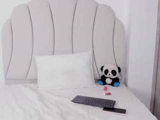 kaity-layne camsoda stream image