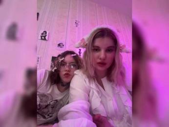 Molly-and-Ewa bongacams stream image, 16.04.2025 04:00