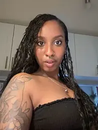 Your_Paris stripchat stream image