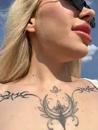 babydolll stripchat stream image