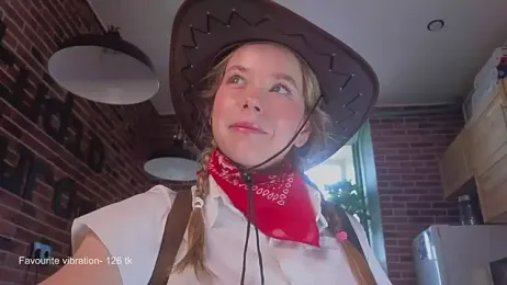 milly_shy stripchat stream image