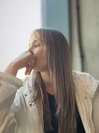 LetsFunKARINA stripchat stream image