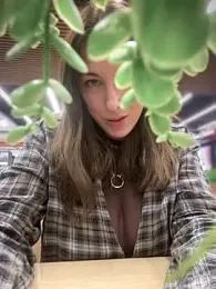 MommmyYummy stripchat stream image