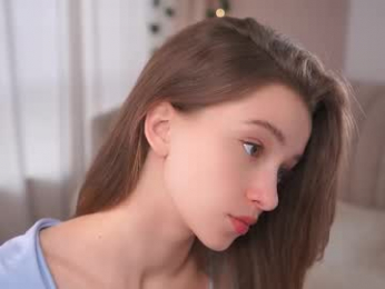 little_poetry chaturbate stream image