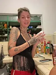 Izy_cute_ stripchat stream image