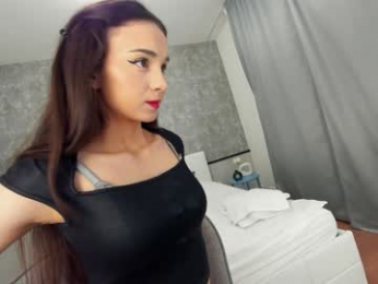 ehotlovea chaturbate stream image