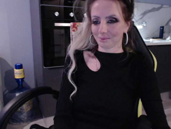blondalina bongacams stream image