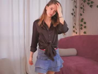 little_poetry chaturbate stream image