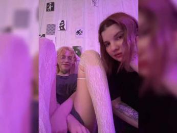 Molly-and-Ewa bongacams stream image, 21.04.2025 04:50