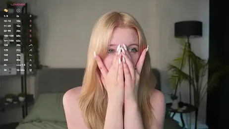 EdlaHewell stripchat stream image