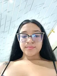 -VICKKY stripchat stream image