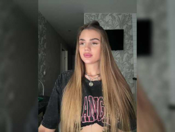 SweetyMia bongacams stream image