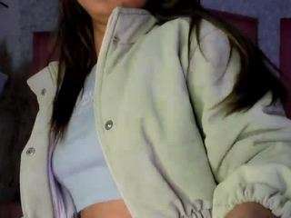 emyliesander camsoda stream image