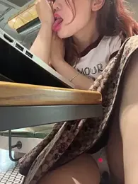 Emily_9xx stripchat stream image