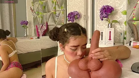 Angela_lovee stripchat stream image