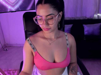 PaulinaBelush bongacams stream image