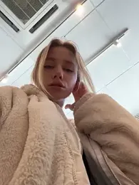 SSSATIVA_model stripchat stream image