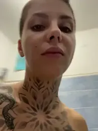 Izy_cute_ stripchat stream image