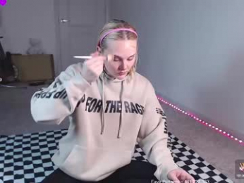 petitebrat chaturbate stream image