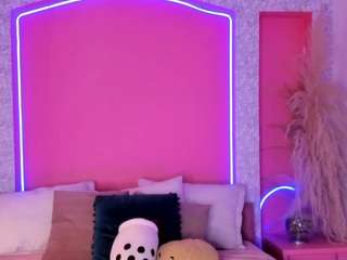 emyliesander camsoda stream image