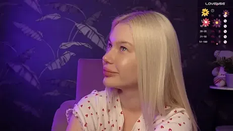 Lolly_girll stripchat stream image