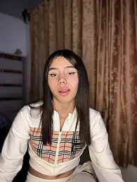 Laura-Khalifa stripchat stream image