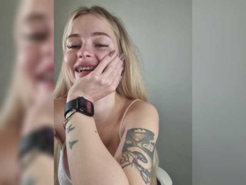 VladaMais bongacams stream image