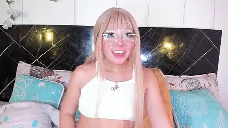 EmilyyGomez stripchat stream image