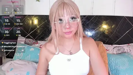 EmilyyGomez stripchat stream image