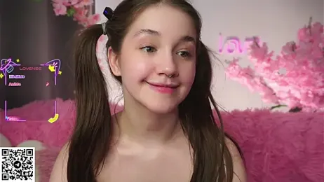 AmiLewis stripchat stream image