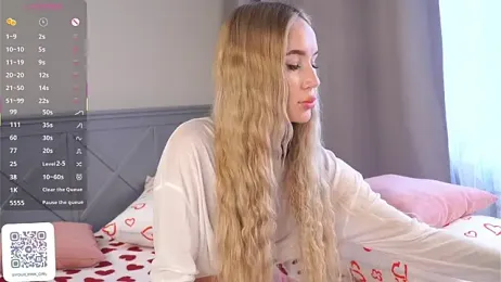 ChristalYork stripchat stream image