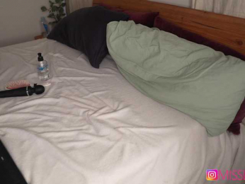 AlexiaFoxMd bongacams stream image