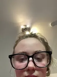 CherryEmmy stripchat stream image