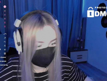 qwertikcam bongacams stream image
