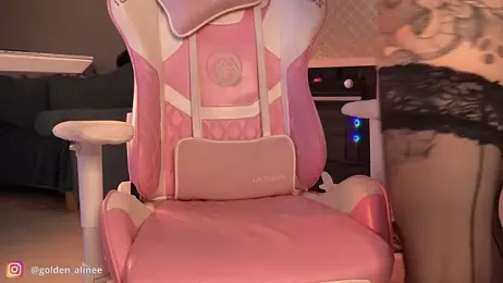 Golden_Aline stripchat stream image