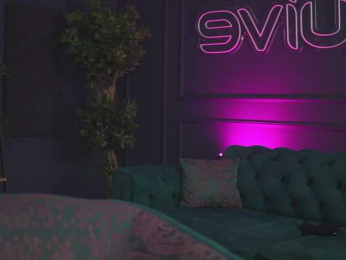 RaquelleVon bongacams stream image