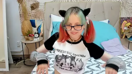 CoralineYoung stripchat stream image