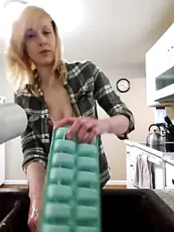 AmethystFoxx stripchat stream image