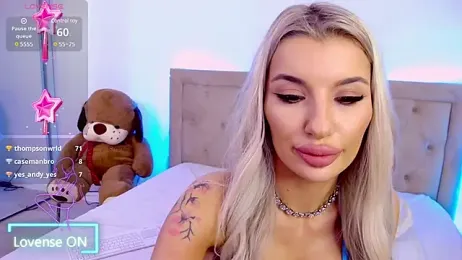 CelyneMay stripchat stream image