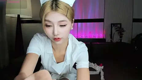 Kiki--2025 stripchat stream image