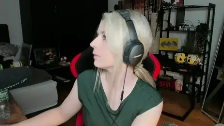 Lisaonthemoon stripchat stream image, 29.04.2025 17:40