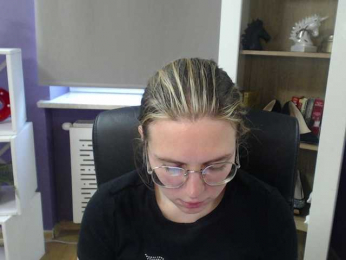 Soft-Zoey bongacams stream image