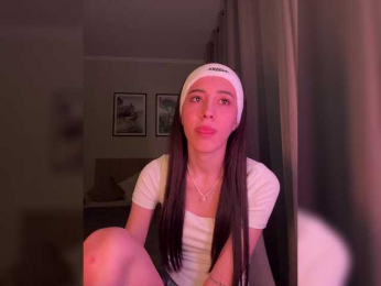 AlinaWey bongacams stream image