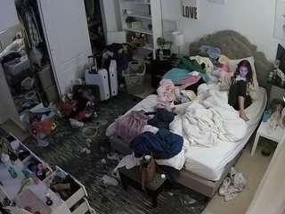 voyeurcam-hornyhostel-02 camsoda stream image