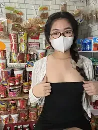 BabyThree_ stripchat stream image