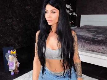 -BABAYAGA- bongacams stream image