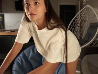 emilybatee chaturbate stream image