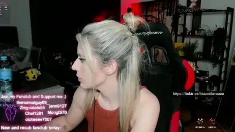 Lisaonthemoon stripchat stream image, 01.05.2025 19:50