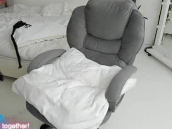 lili_and_niki chaturbate stream image