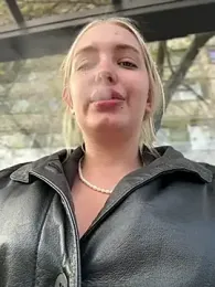 Milkyy_wway stripchat stream image